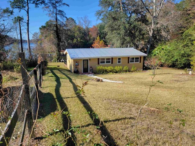 18842 Star Hill Lane, Tallahassee, FL 32310