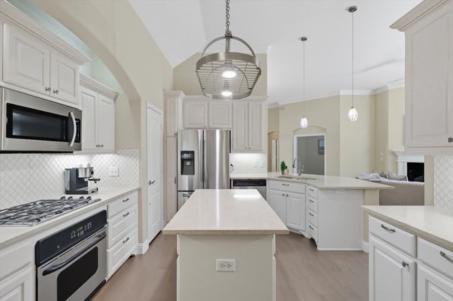 5809 Arbor Road, North Richland Hills, TX 76180