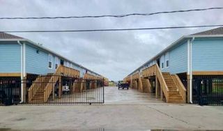 915 24th Street, Dickinson, TX 77539