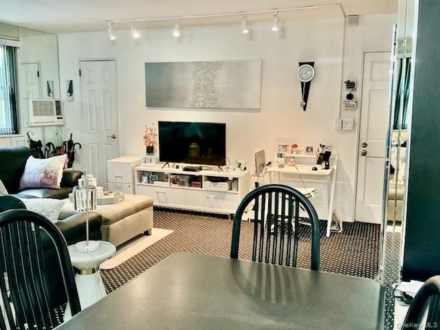 5767 246th UPPER Crescent UPPER A2, Douglaston, NY 11362
