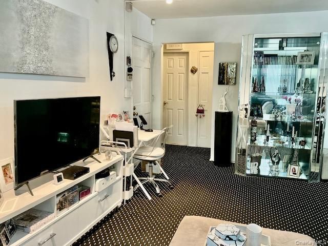 5767 246th UPPER Crescent UPPER A2, Douglaston, NY 11362