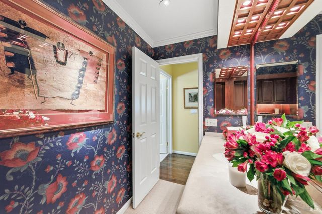 377 Troon Dr, Napa, CA 94558