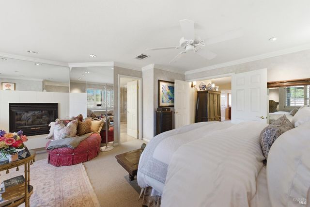 377 Troon Dr, Napa, CA 94558