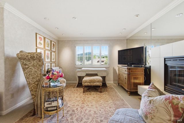 377 Troon Dr, Napa, CA 94558