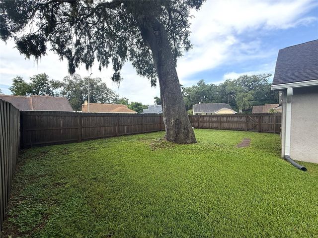 2042 SHADOW PINE DRIVE, Brandon, FL 33511