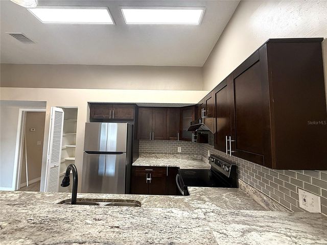 2042 SHADOW PINE DRIVE, Brandon, FL 33511