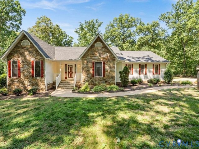 2489 Judes Ferry Rd, Powhatan, VA 23139