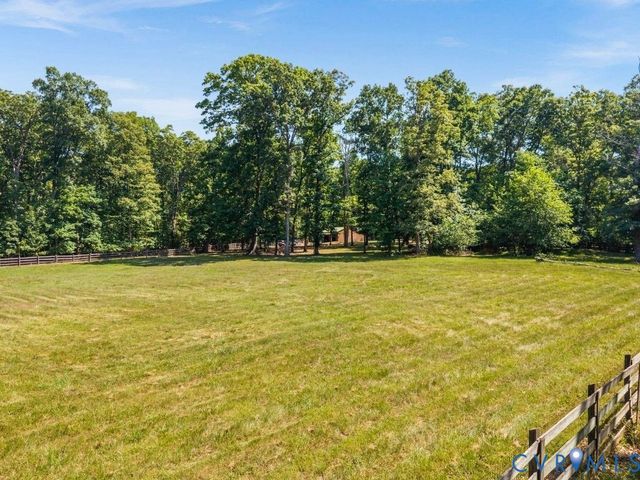 2489 Judes Ferry Rd, Powhatan, VA 23139
