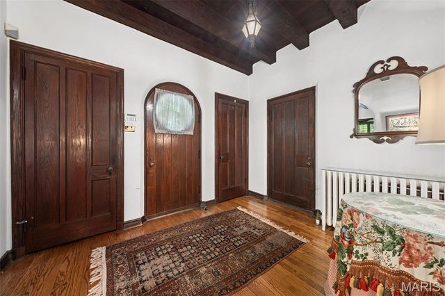 27 Ridgetop Drive, Richmond Heights, MO 63117