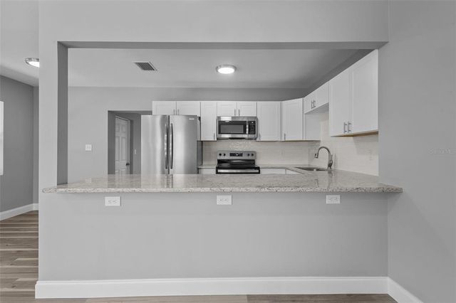 660 PALM AVENUE, Tarpon Springs, FL 34689