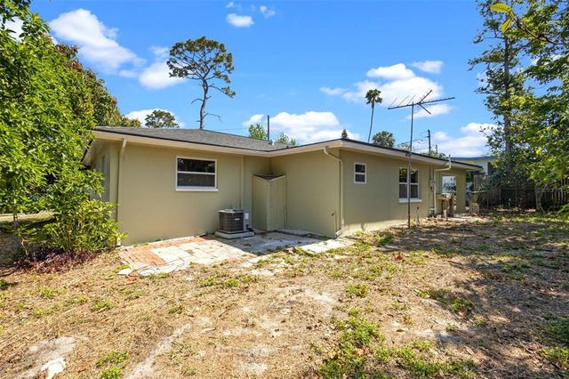 660 PALM AVENUE, Tarpon Springs, FL 34689