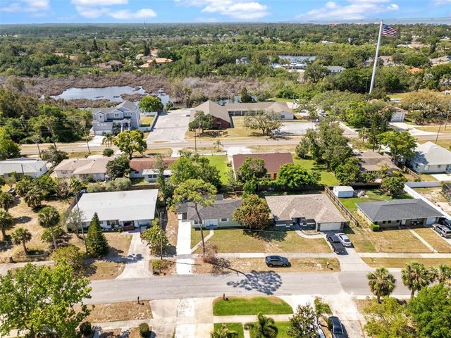 660 PALM AVENUE, Tarpon Springs, FL 34689