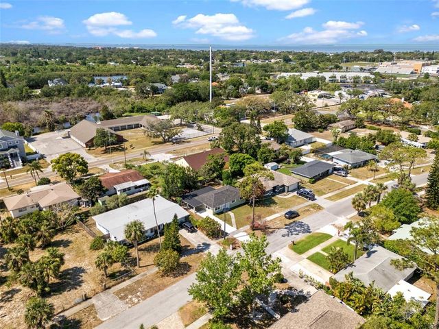 660 PALM AVENUE, Tarpon Springs, FL 34689