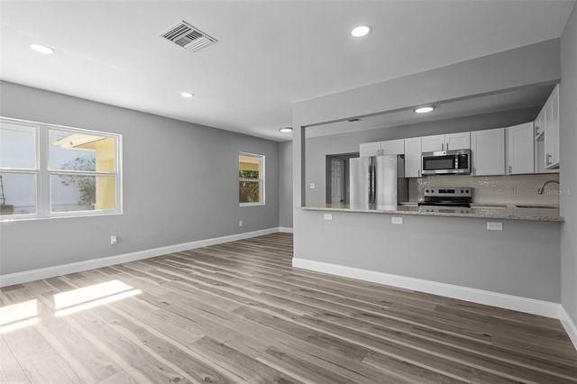 660 PALM AVENUE, Tarpon Springs, FL 34689