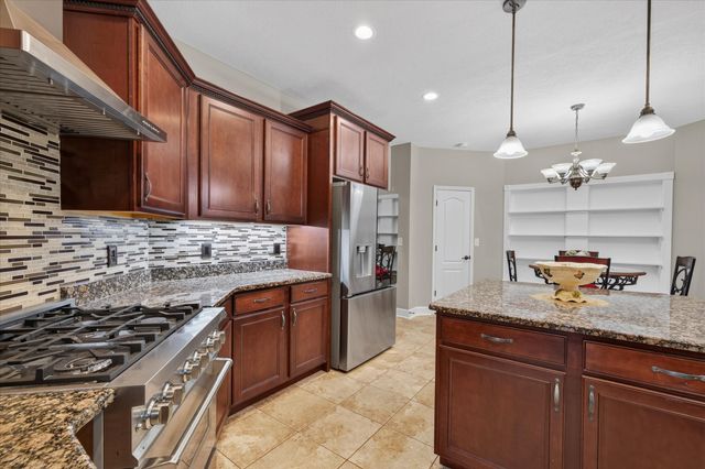 476 Maxshire Ct, Clarksville, TN 37043