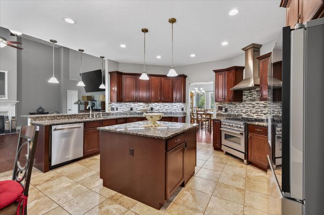 476 Maxshire Ct, Clarksville, TN 37043