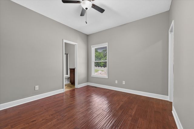 476 Maxshire Ct, Clarksville, TN 37043