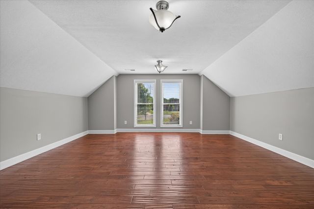 476 Maxshire Ct, Clarksville, TN 37043