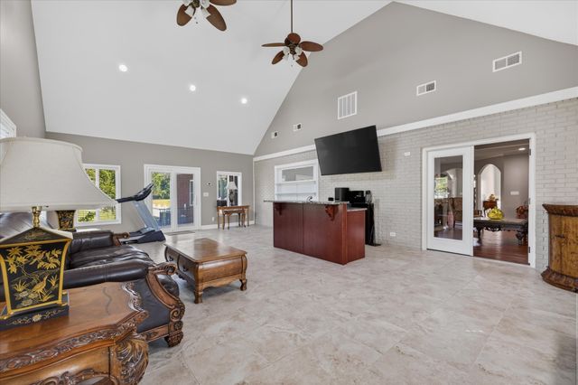 476 Maxshire Ct, Clarksville, TN 37043