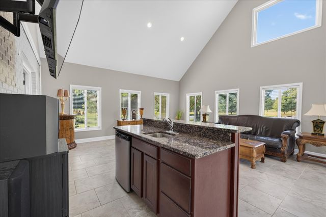 476 Maxshire Ct, Clarksville, TN 37043