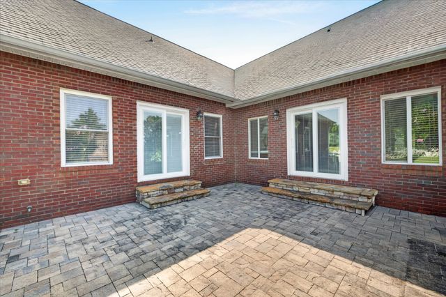 476 Maxshire Ct, Clarksville, TN 37043
