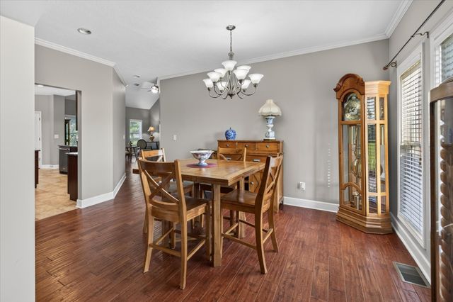 476 Maxshire Ct, Clarksville, TN 37043