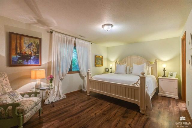 2457 Haven Dr., Abilene, KS 67410