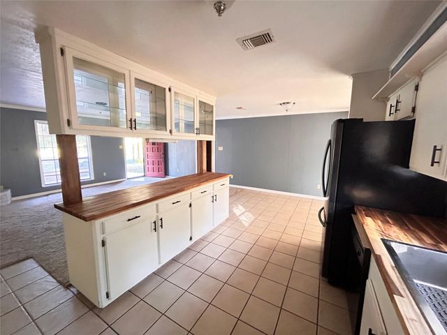 708 Myrtle Street, Woodville, TX 75979