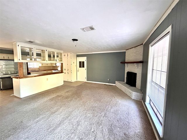 708 Myrtle Street, Woodville, TX 75979