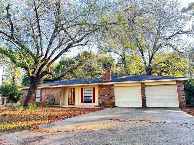 708 Myrtle Street, Woodville, TX 75979