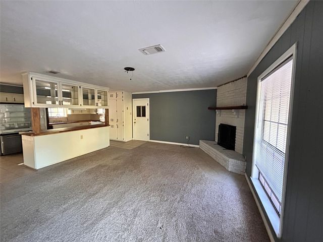 708 Myrtle Street, Woodville, TX 75979