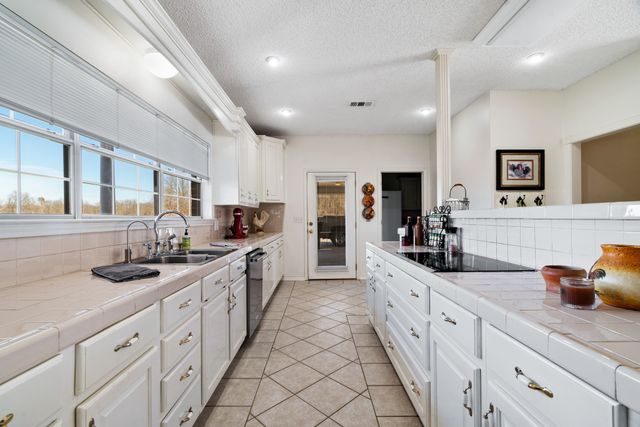 250 County Road 45700, Detroit, TX 75436