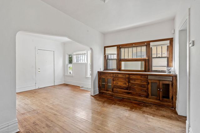 1655 Sheridan Avenue N, Minneapolis, MN 55411