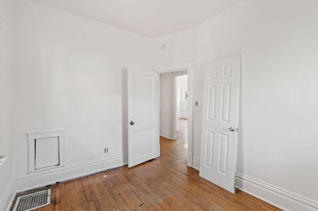 1655 Sheridan Avenue N, Minneapolis, MN 55411