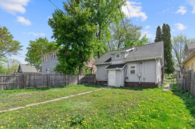 1655 Sheridan Avenue N, Minneapolis, MN 55411