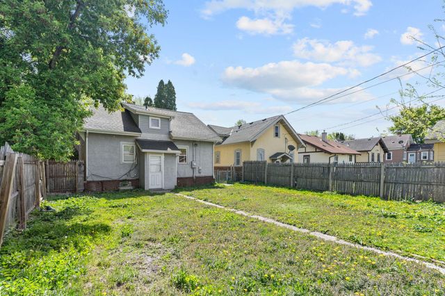 1655 Sheridan Avenue N, Minneapolis, MN 55411
