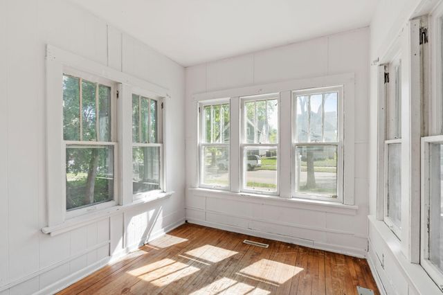 1655 Sheridan Avenue N, Minneapolis, MN 55411