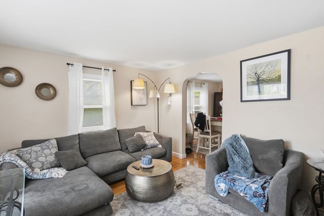 77 Merrow Street, Manchester, NH 03104