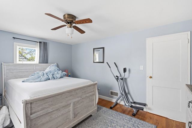 77 Merrow Street, Manchester, NH 03104