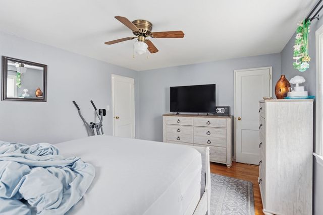 77 Merrow Street, Manchester, NH 03104