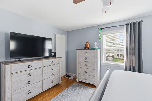 77 Merrow Street, Manchester, NH 03104