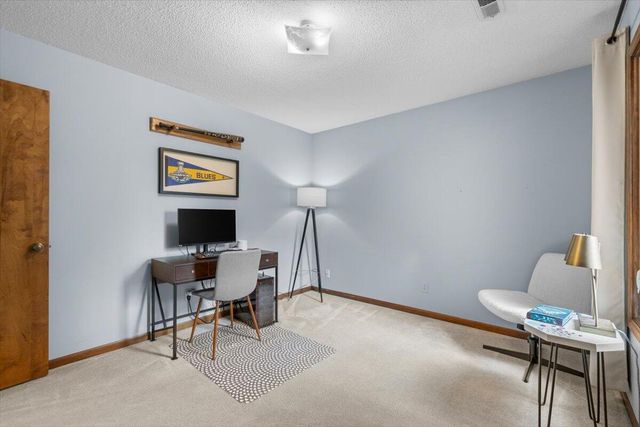 3005 CHAPEL HILL RD, Columbia, MO 65203