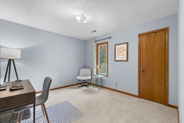 3005 CHAPEL HILL RD, Columbia, MO 65203