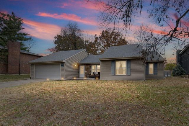 3005 CHAPEL HILL RD, Columbia, MO 65203