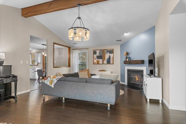 3005 CHAPEL HILL RD, Columbia, MO 65203