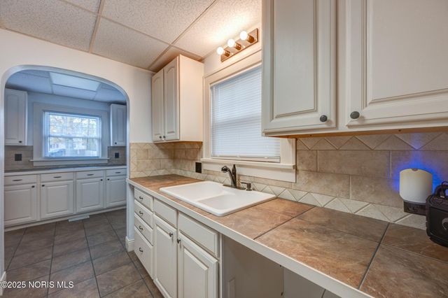 3515 Revere Drive, Toledo, OH 43612