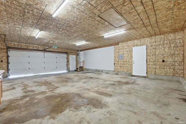 3387 County Road 26, Waterloo, IN 46793
