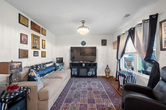 77 Quarter Street, Rossville, GA 30741