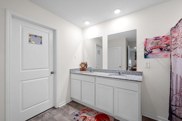 77 Quarter Street, Rossville, GA 30741