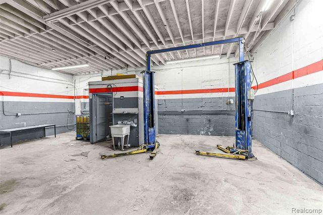 13611 Livernois Avenue, Detroit, MI 48238